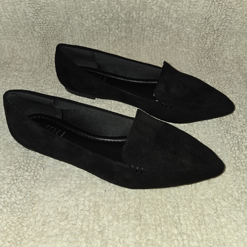 NIB Musshoe Pointed Toe Black Suede Loafers, Size 9